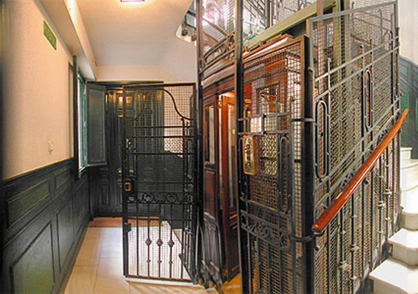 מדריד Hostal Santa Isabel מראה חיצוני תמונה